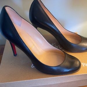 Stunning Christian Louboutin Simple Pump 100 black kid